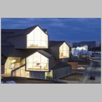 Herzog & de Meuron, VitraHaus (2007-2009), Weil am Rhein, Germany, photo on architecture-history.org,4.jpg